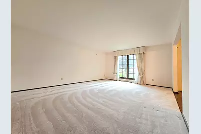 1  Birchwood Ct, Racine, WI 53402 - Photo 9