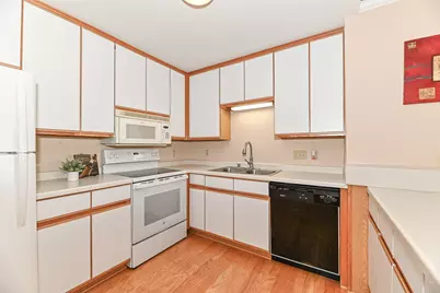 W169S7647  Gregory Dr #D, Muskego, WI 53150 - Photo 3