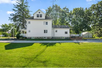 8018  200th Ave, Bristol, WI 53104 - Photo 9