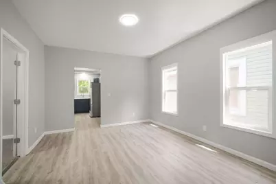 2646 N Vel R Phillips Ave, Milwaukee, WI 53212 - Photo 13