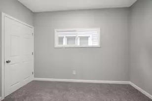 2646 N Vel R. Phillips Ave, Milwaukee, WI 53212 - Photo 15