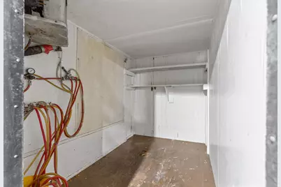 2703 S Chicago Ave, South Milwaukee, WI 53172 - Photo 39