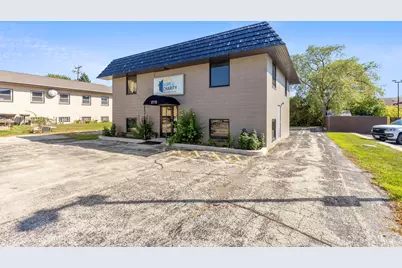 2713 S Chicago Ave, South Milwaukee, WI 53172 - Photo 1