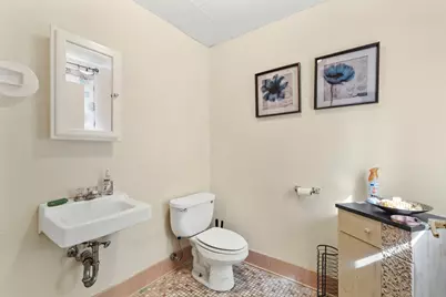 2713 S Chicago Ave, South Milwaukee, WI 53172 - Photo 15