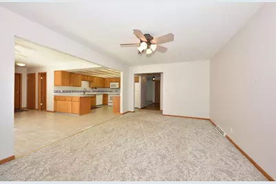 19145  Arlyne Ct, Brookfield, WI 53045 - Photo 11