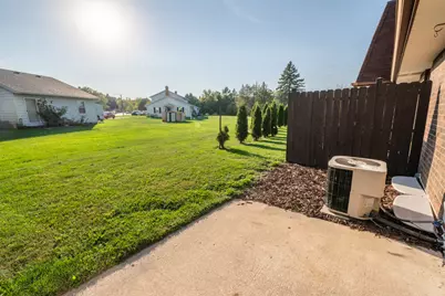 269  Karen Ct, Hartford, WI 53027 - Photo 33