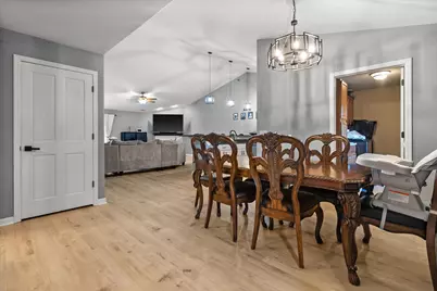 W162S7043  Olive Cir, Muskego, WI 53150 - Photo 9