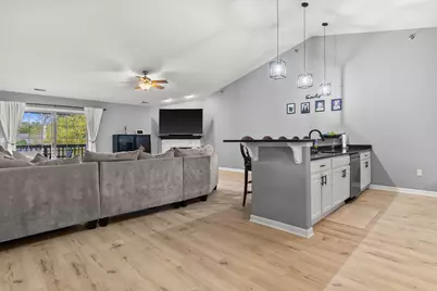 W162S7043  Olive Cir, Muskego, WI 53150 - Photo 3