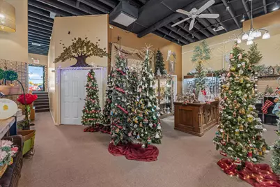 42 N Main St, Hartford, WI 53027 - Photo 15