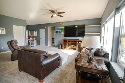 401  90th St, Racine, WI 53406 - Photo 5