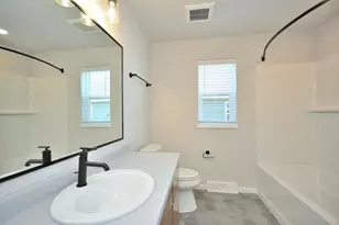 997 Elderberry Rd, Oconomowoc, WI 53066 - Photo 5