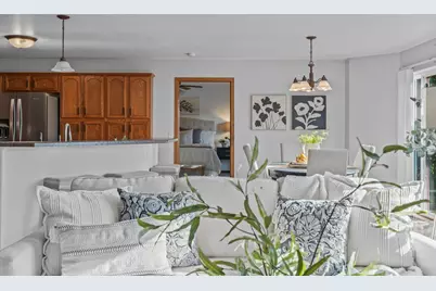 W381N8381  Rolling River Ct, Oconomowoc, WI 53066 - Photo 7