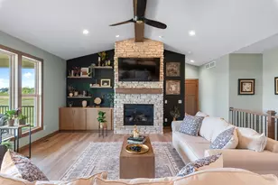 2110 Highland Wy, Racine, WI 53177 - Photo 15