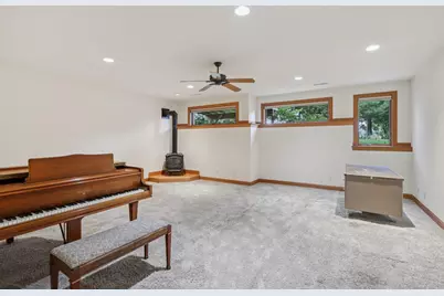 1233 W Sherman Ave, Fort Atkinson, WI 53538 - Photo 27