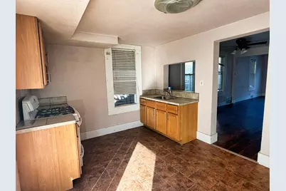 3739 W Kilbourn Ave, Milwaukee, WI 53208 - Photo 7