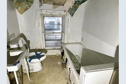 2475 W Keefe Ave #2475A, Milwaukee, WI 53206 - Photo 11