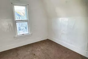 2475 W Keefe Ave, Milwaukee, WI 53206 - Photo 13