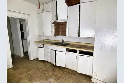 2475 W Keefe Ave #2475A, Milwaukee, WI 53206 - Photo 7