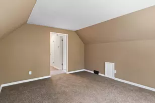 4720 N 36th St, Milwaukee, WI 53209 - Photo 9