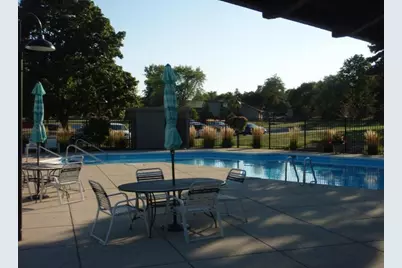 6100 W Stonehedge Dr #320, Greenfield, WI 53220 - Photo 41