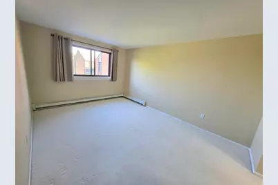 6100 W Stonehedge Dr #320, Greenfield, WI 53220 - Photo 13