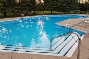 6100 W Stone Hedge Dr, Greenfield, WI 53220 - Photo 35