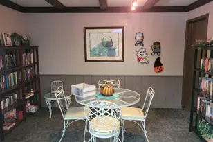 6100 W Stone Hedge Dr, Greenfield, WI 53220 - Photo 39