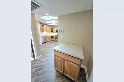 6100 W Stonehedge Dr #320, Greenfield, WI 53220 - Photo 11