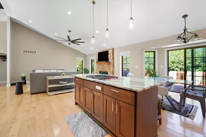 4540 W Melissa Ct, Franklin, WI 53132 - Photo 11