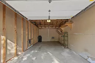 215 Franklin St, Delavan, WI 53115 - Photo 33