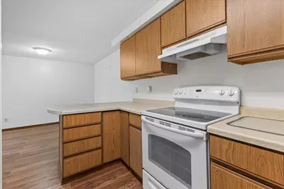 215  Franklin St #D, Delavan, WI 53115 - Photo 7