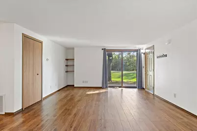 215  Franklin St #D, Delavan, WI 53115 - Photo 5