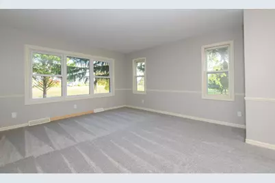 N79W33915  Petersen Rd, Merton, WI 53066 - Photo 9