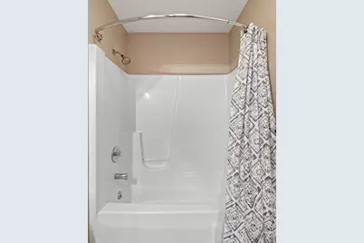 933  Freeman St, Genoa City, WI 53128 - Photo 17