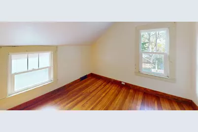 928 N 16th St, Manitowoc, WI 54220 - Photo 5