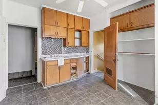 5324 N 34th St, Milwaukee, WI 53209 - Photo 11