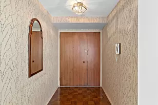 1610 N Prospect Ave, Milwaukee, WI 53202 - Photo 7