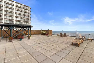 1610 N Prospect Ave #201, Milwaukee, WI 53202 - Photo 25