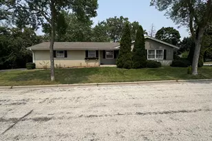 9404 W Hope Ave, Wauwatosa, WI 53222 - Photo 43