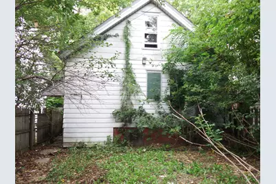 2424 N 44th St, Milwaukee, WI 53210 - Photo 3