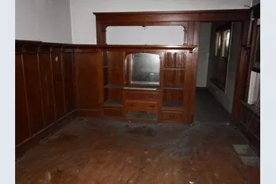 2424 N 44th St, Milwaukee, WI 53210 - Photo 5