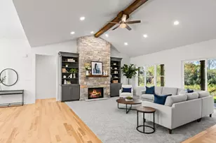 W151N11847 Mistletoe Rd, Germantown, WI 53022 - Photo 9