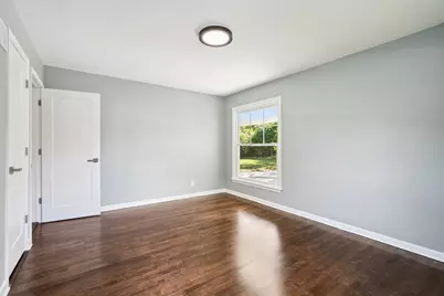 845 E Ellsworth Ln, Bayside, WI 53217 - Photo 17