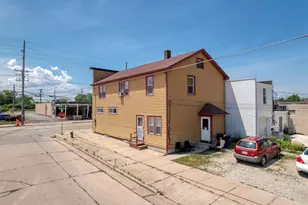 3401 Douglas Ave, Racine, WI 53402 - Photo 9