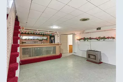 2206  Division St, Manitowoc, WI 54220 - Photo 15