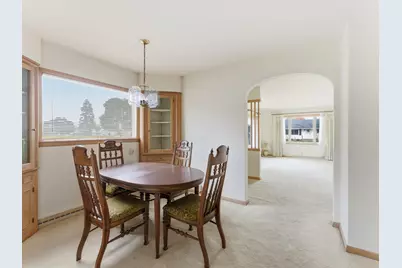 2206  Division St, Manitowoc, WI 54220 - Photo 7