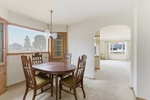 2206 Division St, Manitowoc, WI 54220 - Photo 7