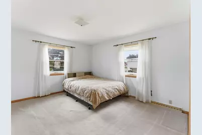 2206  Division St, Manitowoc, WI 54220 - Photo 11