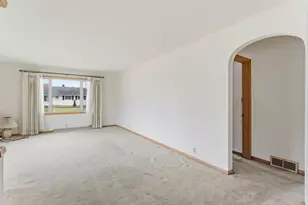 2206 Division St, Manitowoc, WI 54220 - Photo 5