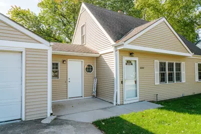 12207 W Bluemound Rd, Wauwatosa, WI 53226 - Photo 29